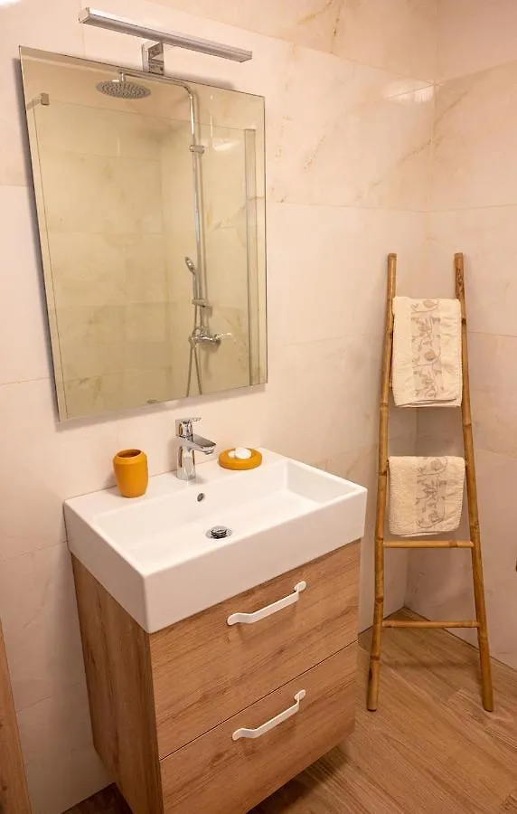 Apartment Zvane 0*, Malinska